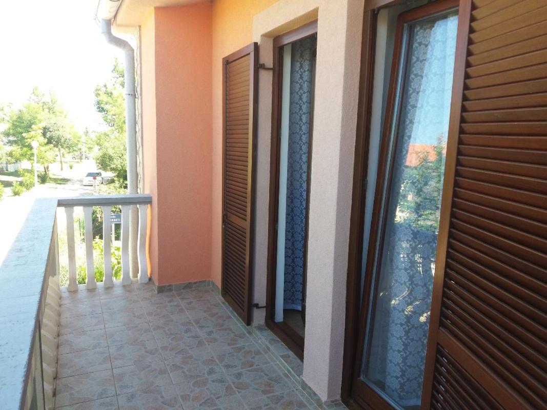 Apartment Visnja -Near Queen Beach Nin Exterior foto